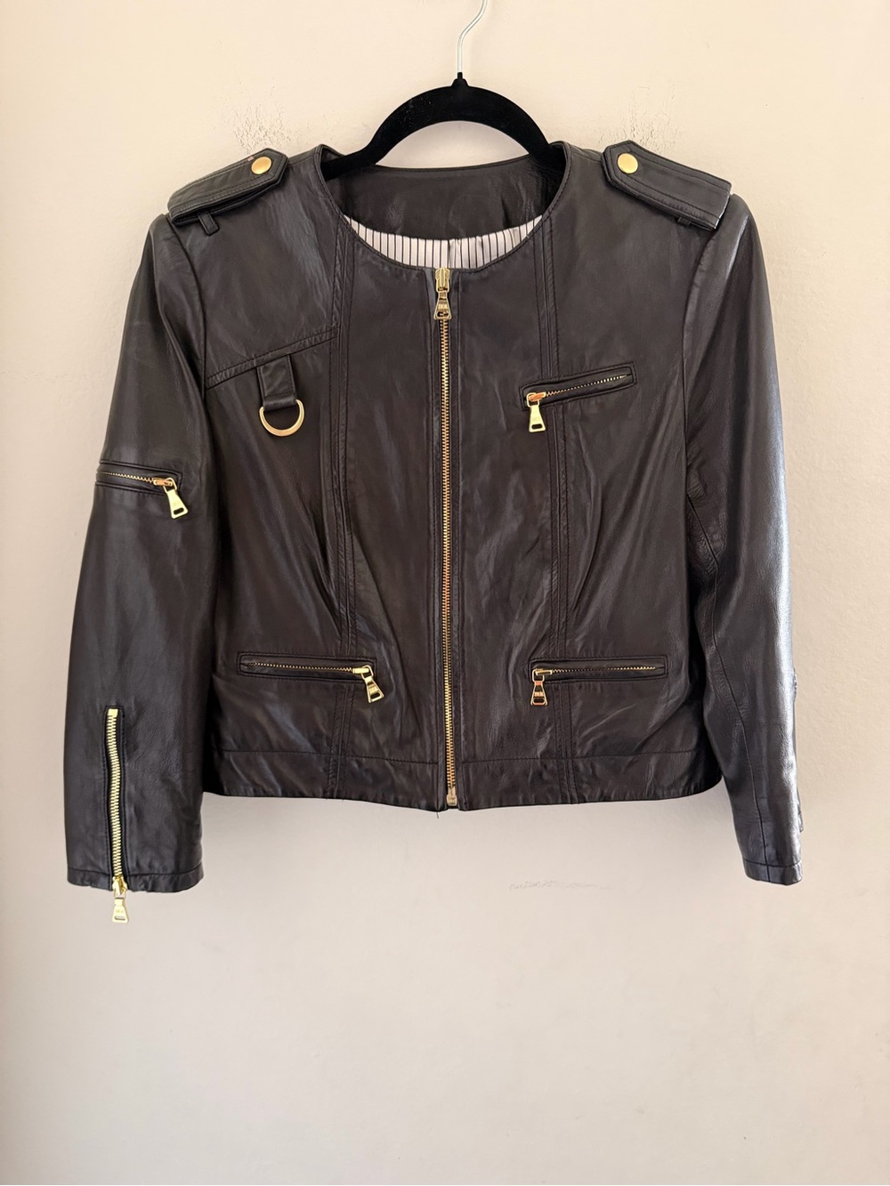 Alice + Olivia Black Leather Moto Jacket Cropped 3/4 Sleeve Zip Pockets L